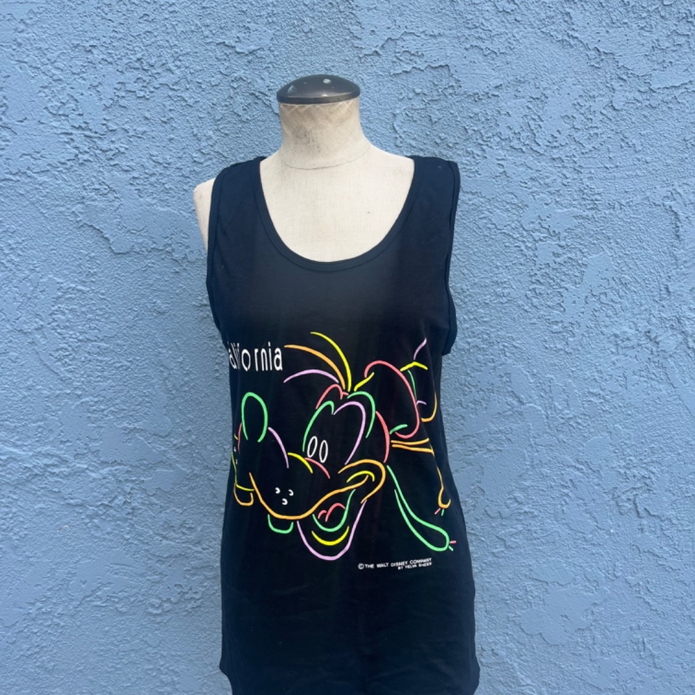 Vintage Disney Tee Goofy tank top in Medium